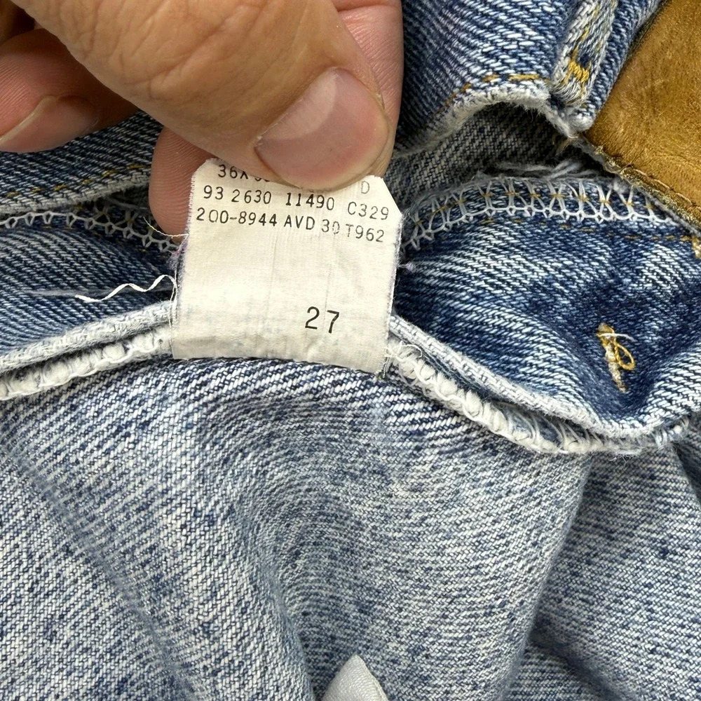Vintage Lee Jeans Men 36x30 Blue Straight Leg Denim Retro Light Wash Made in USA
